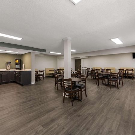 Quality Inn Airport Woodson Terrace Ngoại thất bức ảnh