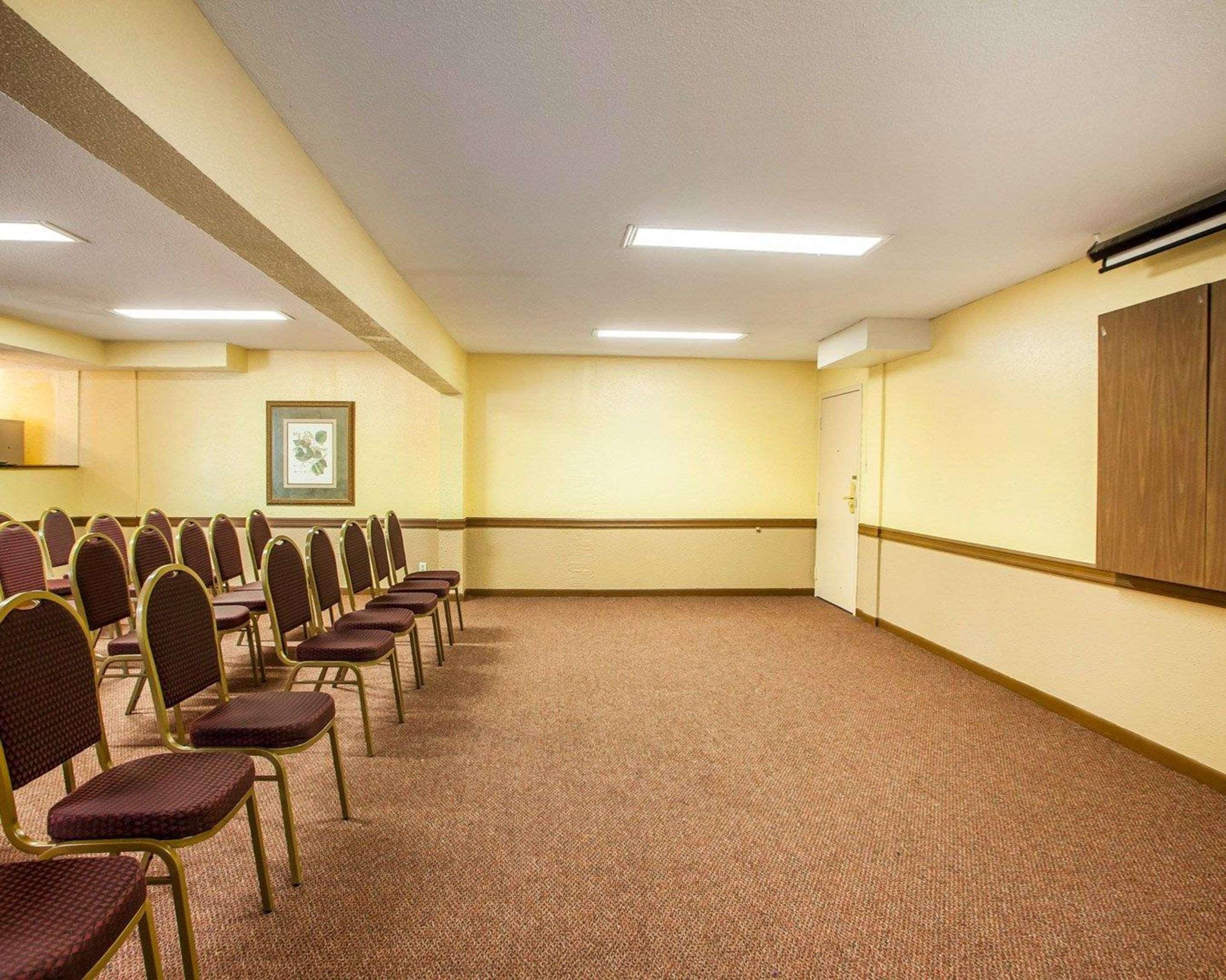 Quality Inn Airport Woodson Terrace Ngoại thất bức ảnh