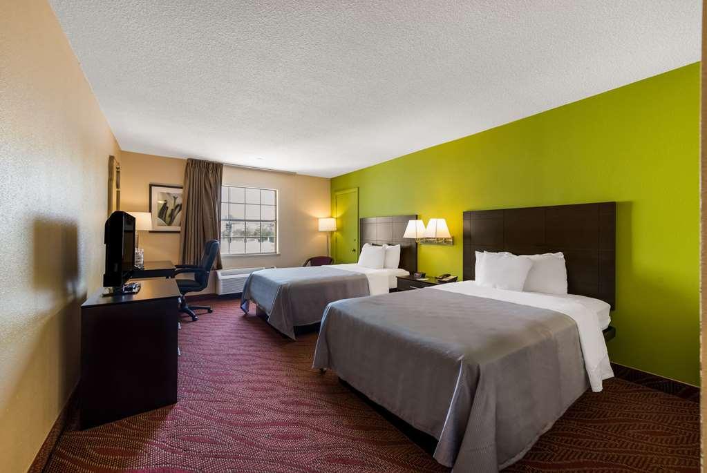 Quality Inn Airport Woodson Terrace Phòng bức ảnh