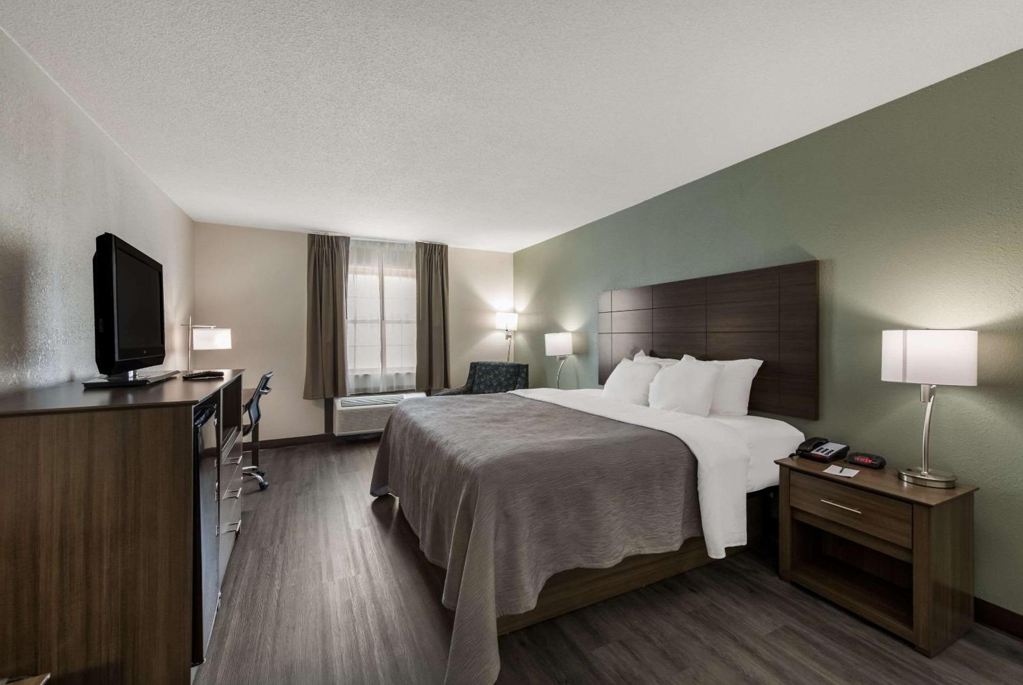 Quality Inn Airport Woodson Terrace Ngoại thất bức ảnh