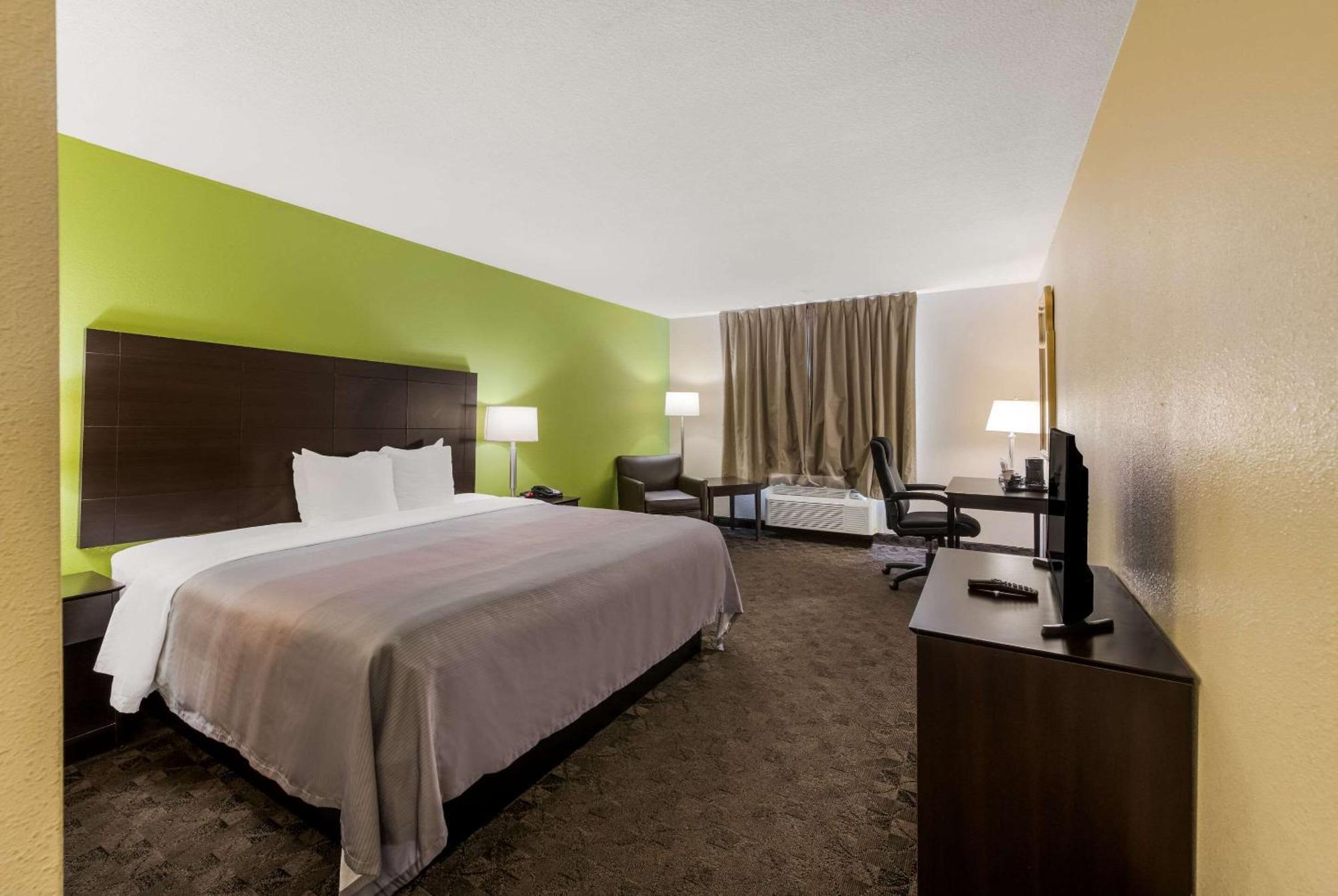 Quality Inn Airport Woodson Terrace Ngoại thất bức ảnh