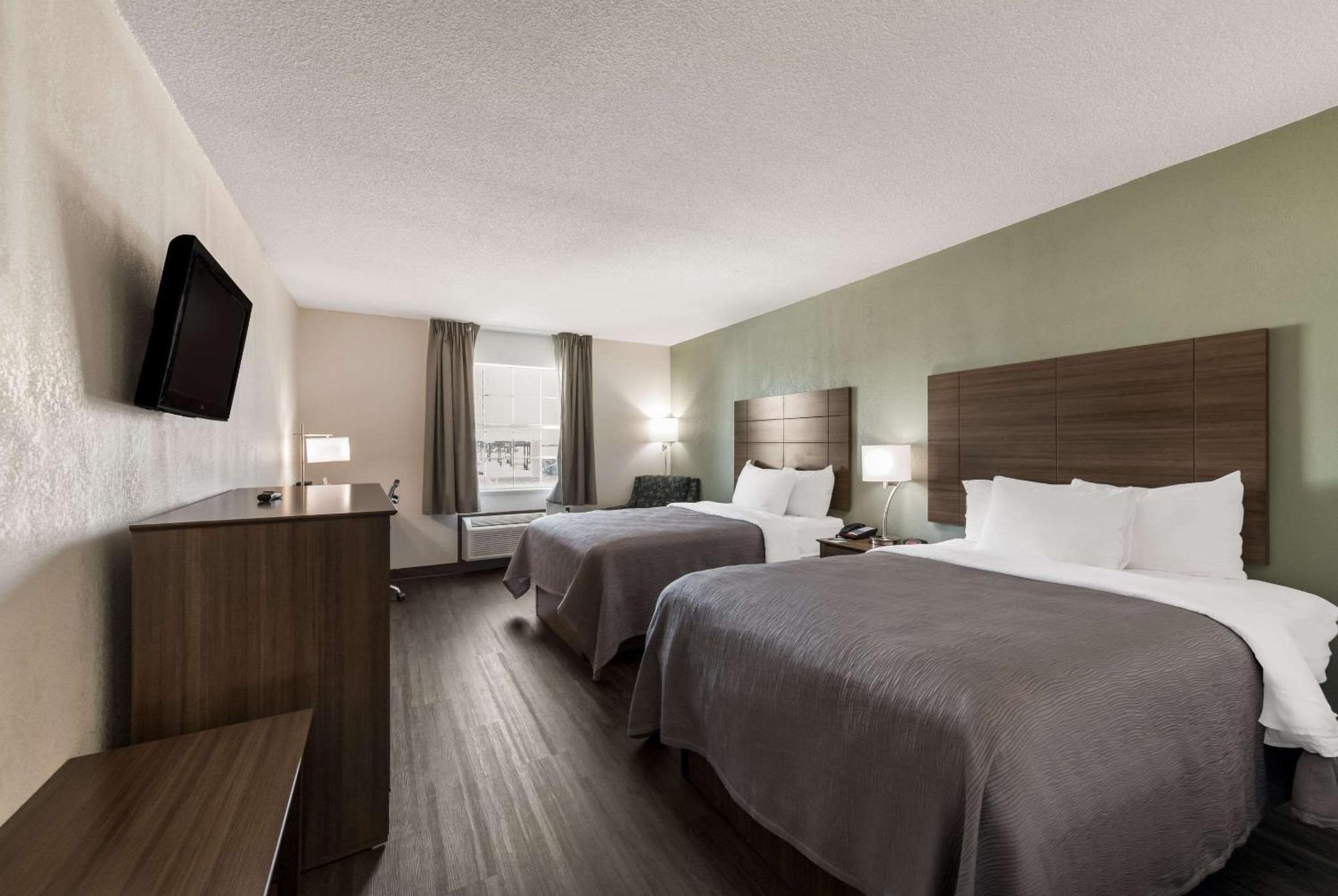 Quality Inn Airport Woodson Terrace Ngoại thất bức ảnh