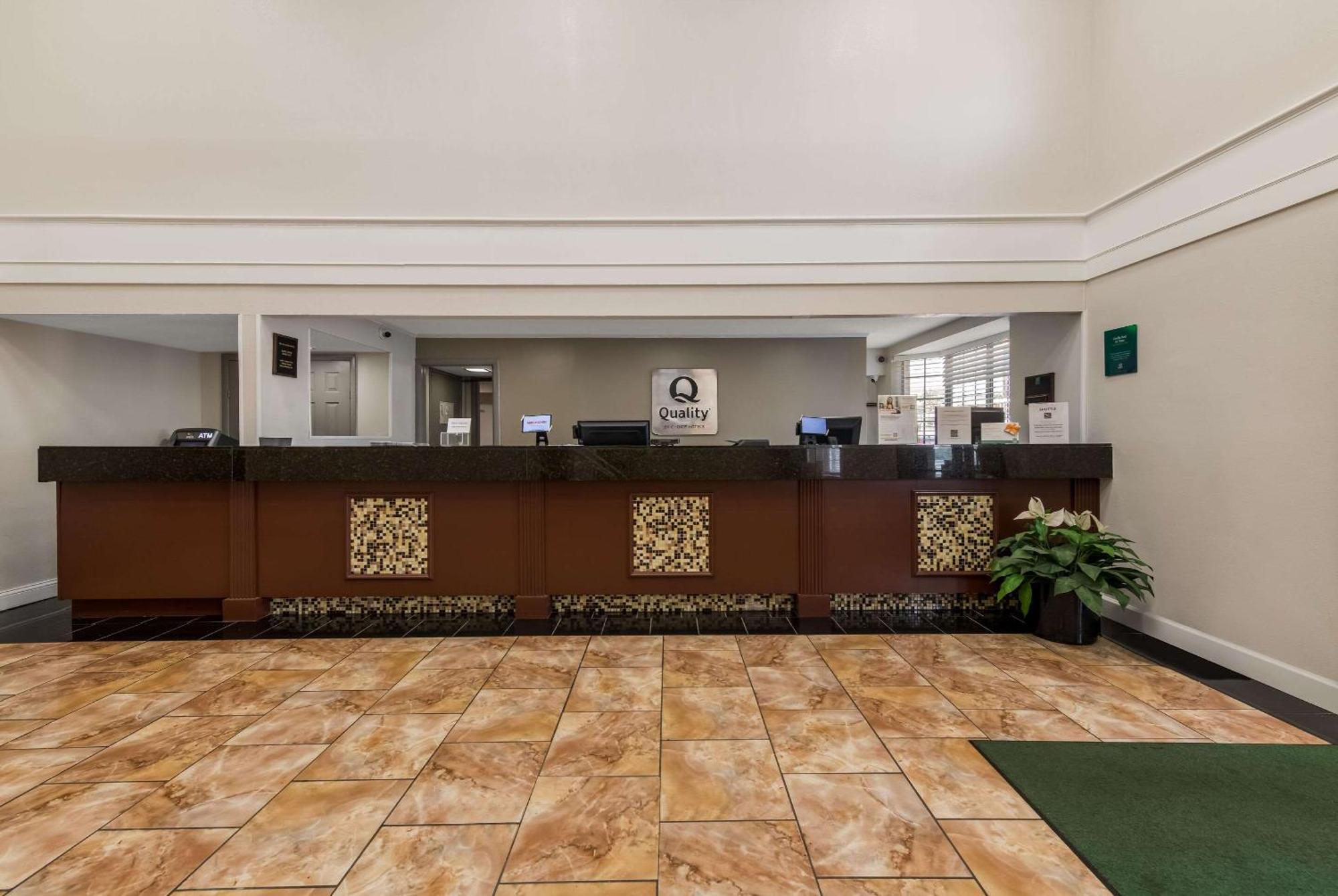 Quality Inn Airport Woodson Terrace Ngoại thất bức ảnh