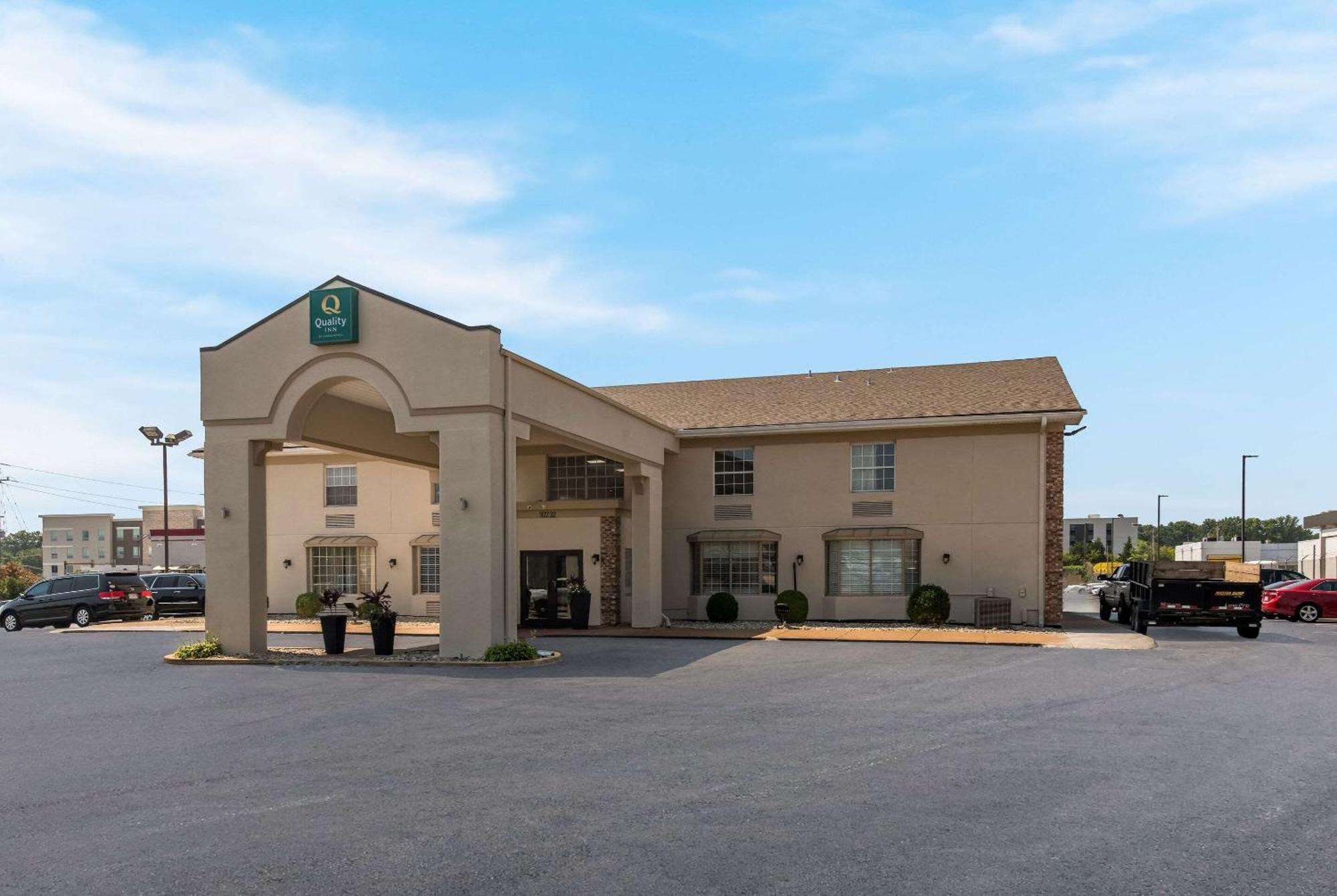 Quality Inn Airport Woodson Terrace Ngoại thất bức ảnh